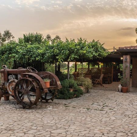 Postiglione Il Sorgituro - Agriturismo מראה חיצוני תמונה